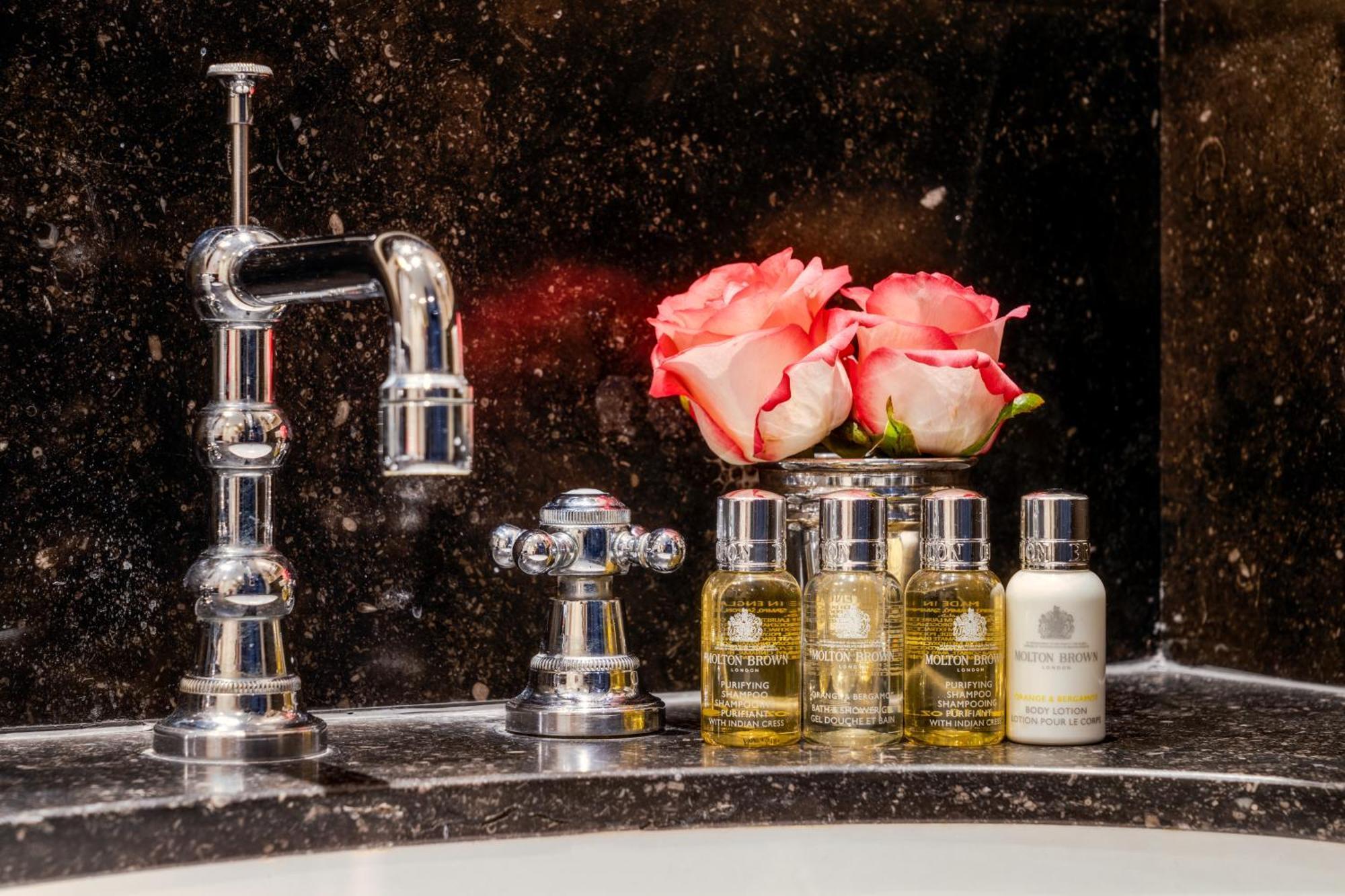 B&B Exclusive Guesthouse Bonifacius Brugge Bagian luar foto